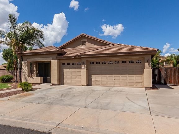 3rd image of 1346 E Carob Pl