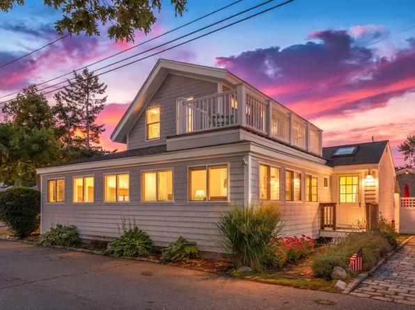 25 Ocean Ave, Harwich Port, MA 02646