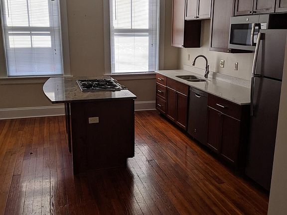 4th image of 543 E 13th St #4