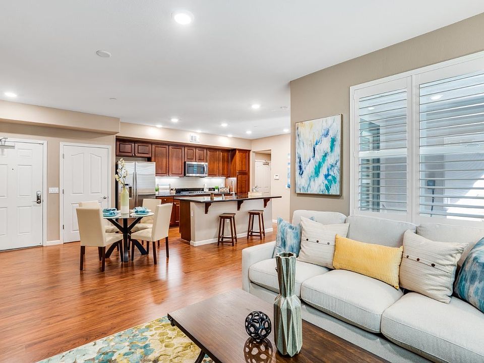 1st image of 1120 Karby Ter Unit 102