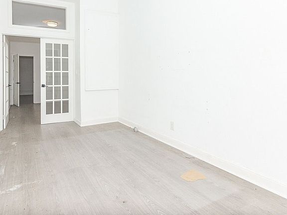3rd image of 188 Suydam St #2LA