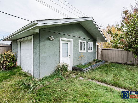 5th image of 10102 96th Ave #318