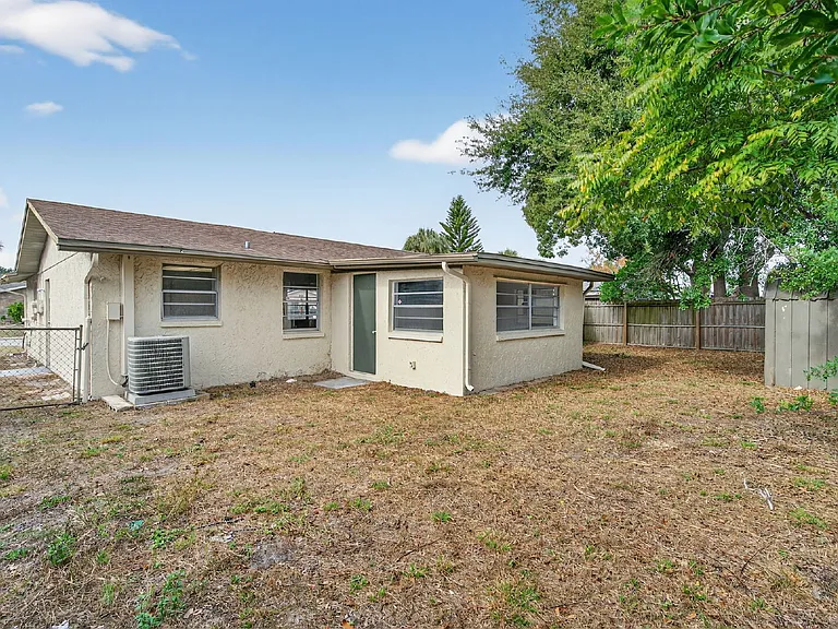 8626 Robilina Rd — Photo 44