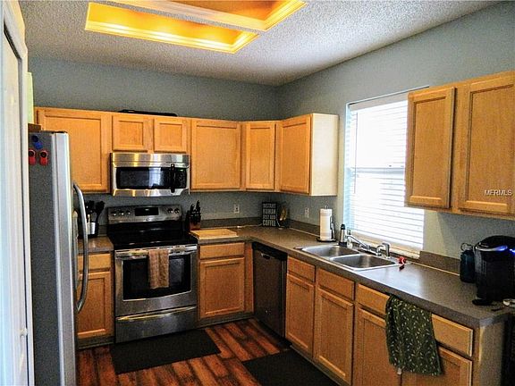 3rd image of 2044 Friar Tuck Ln