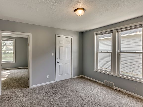 3rd image of 1235 Albemarle St