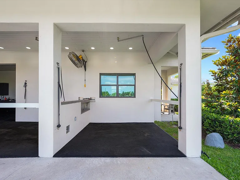 15450 Estancia Ln — Photo 6