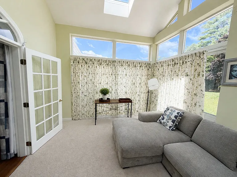 124 Westview Dr — Photo 11