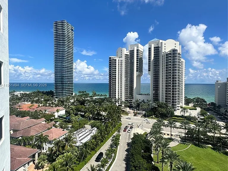 19370 Collins Ave #1427 — Photo 5