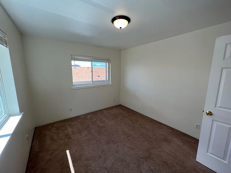 2941 W Lorraine Ave #1-10 — Photo 13