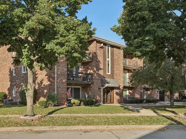 13050 S Marquette Ave APT 1A, Chicago, IL 60633