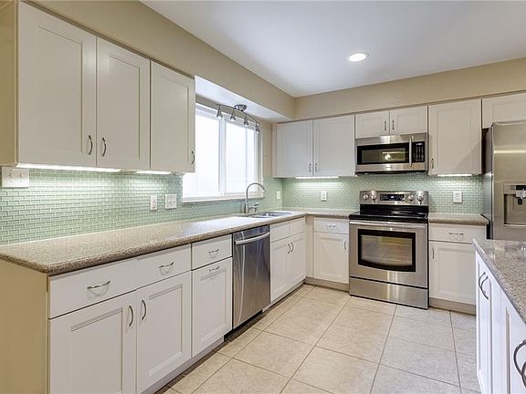 5th image of 1707 Timberwood Dr