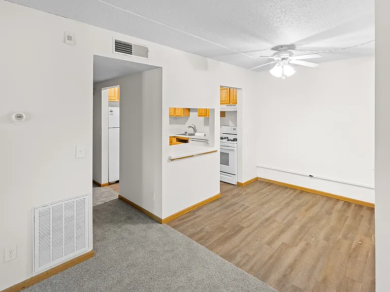 Rosewood West — Photo 11