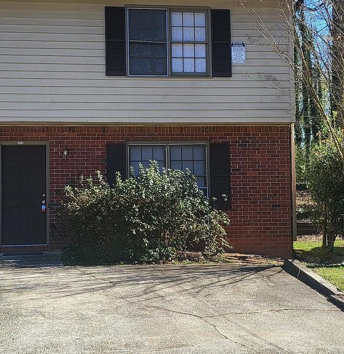 1st image of 5558 Estates Ct