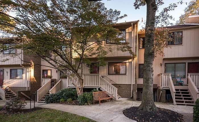 1st image of 2716 Glengyle Dr #13