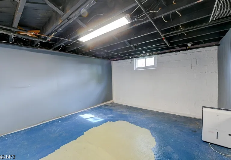 72 Colonial Dr — Photo 36