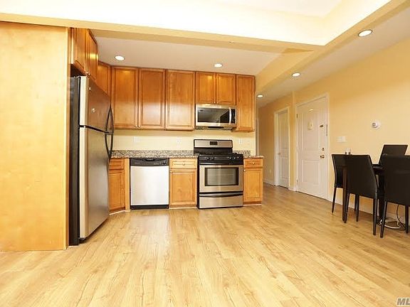 5th image of 7877 81st St