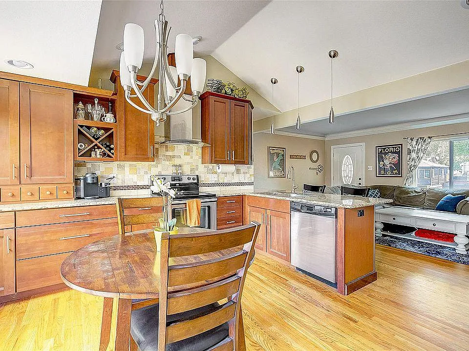 4939 Decatur St — Photo 4