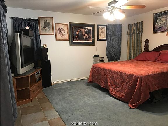 4th image of 1192 Wylie Ln