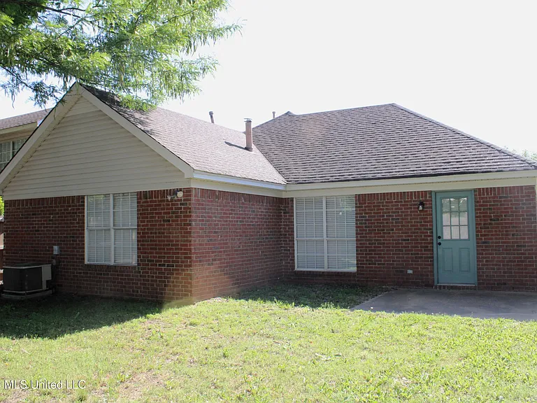 6849 Dogwood Mnr W — Photo 24