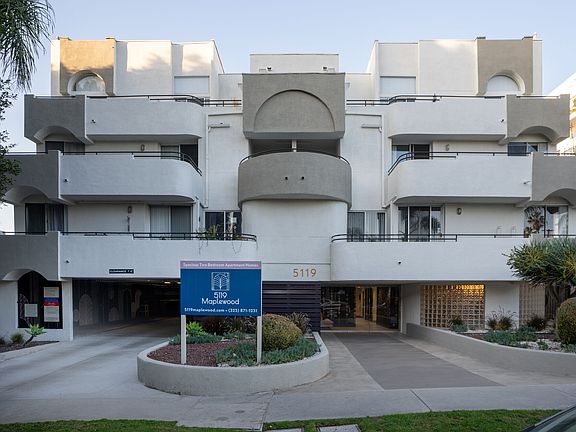 4th image of 5119 W Maplewood Ave #115