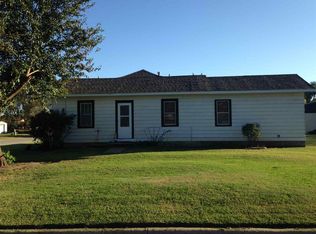 221 SE 2nd St, Laverne, OK 73848