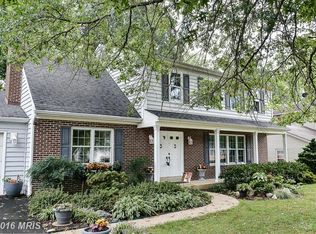 8003 Lake Pleasant Dr, Springfield, VA 22153