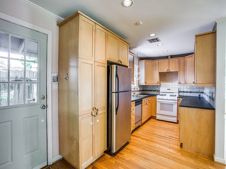 2250 W Main St — Photo 5
