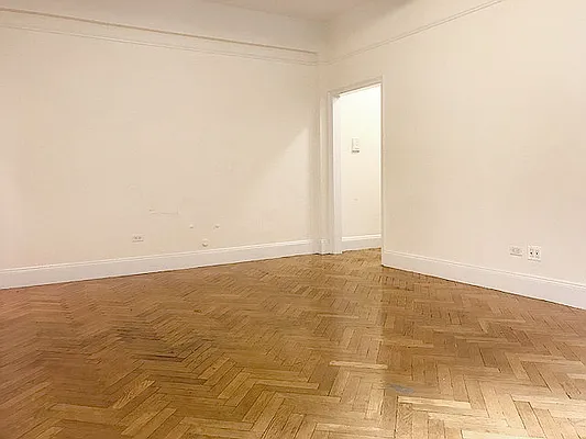 Rented by AJ Clarke | media 2