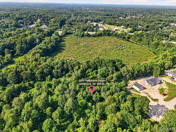 5th image of 5000 Metamora Rdg
