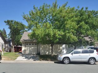 9345 Aizenberg Cir, Elk Grove, CA 95624