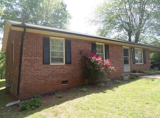 428 N Oakland Ave, Statesville, NC 28677