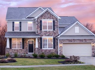 7993 Heatherglen Dr, Mentor, OH 44060