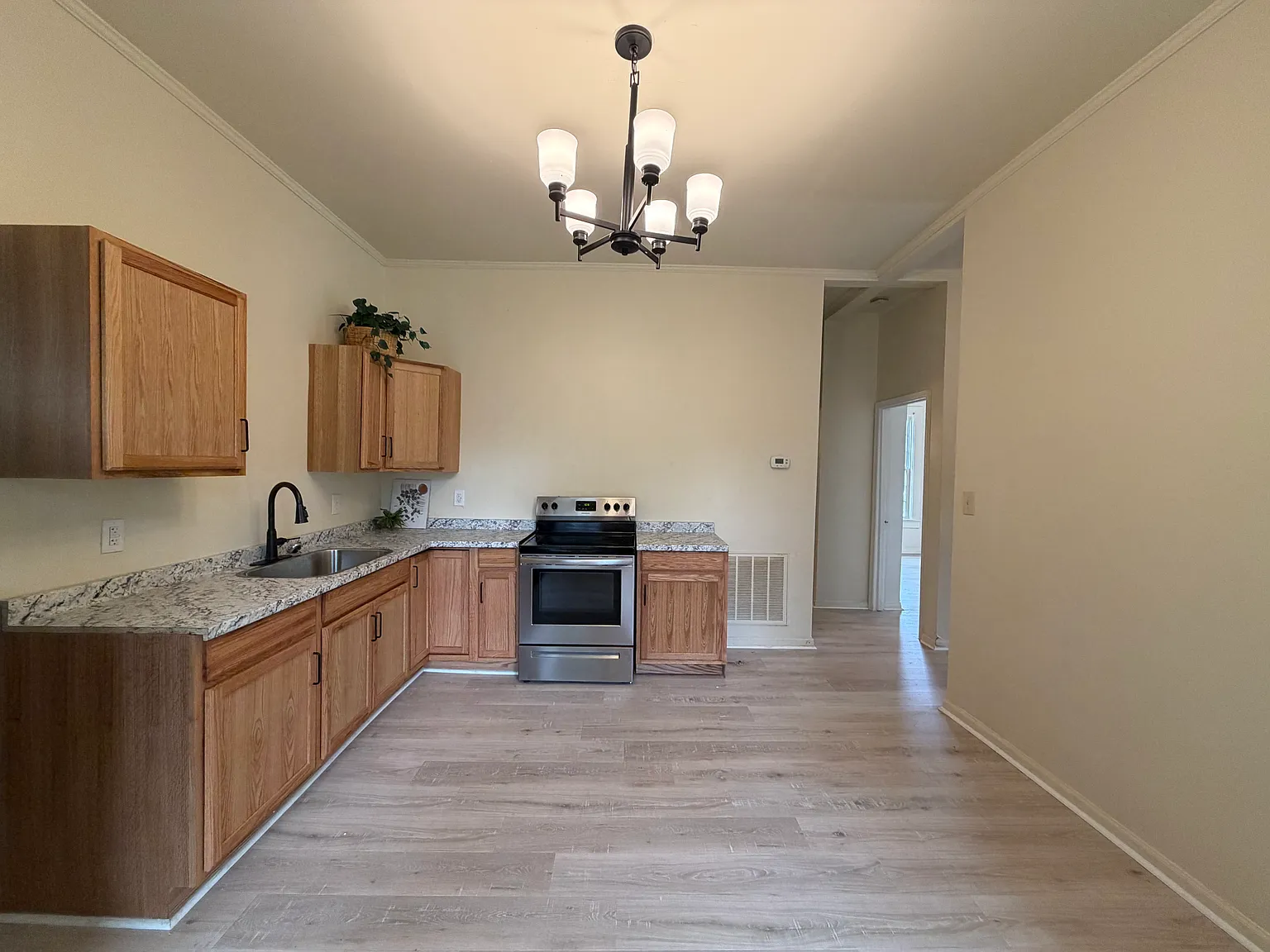 343 Community St — Photo 4