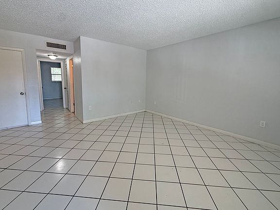 5th image of 2 N Fernwood Ave APT 14