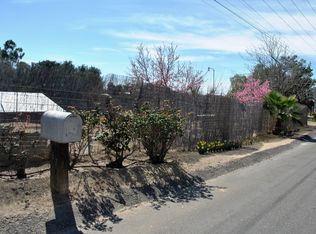 867 W County Line Rd, Calimesa, CA 92320