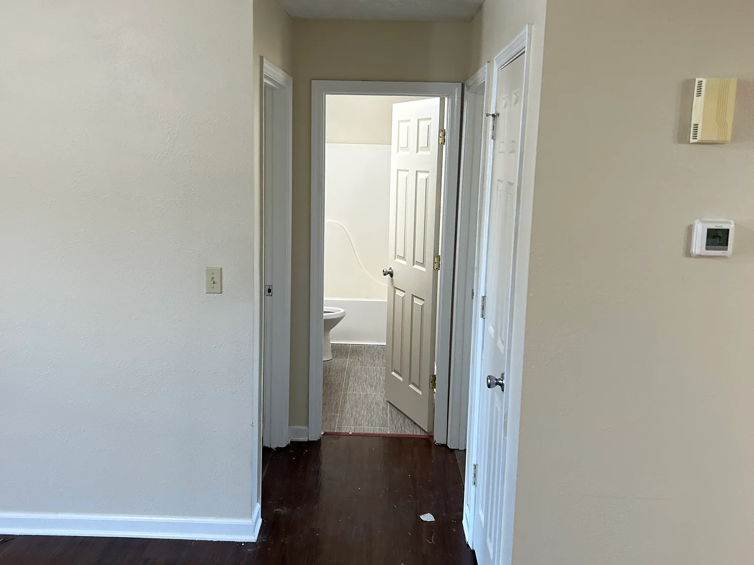 2 bed, 1100 sqft, $1,350 — Photo 2