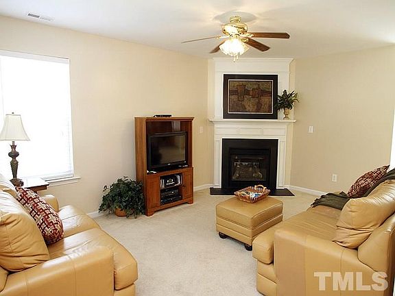 5th image of 103 Stoney Dr