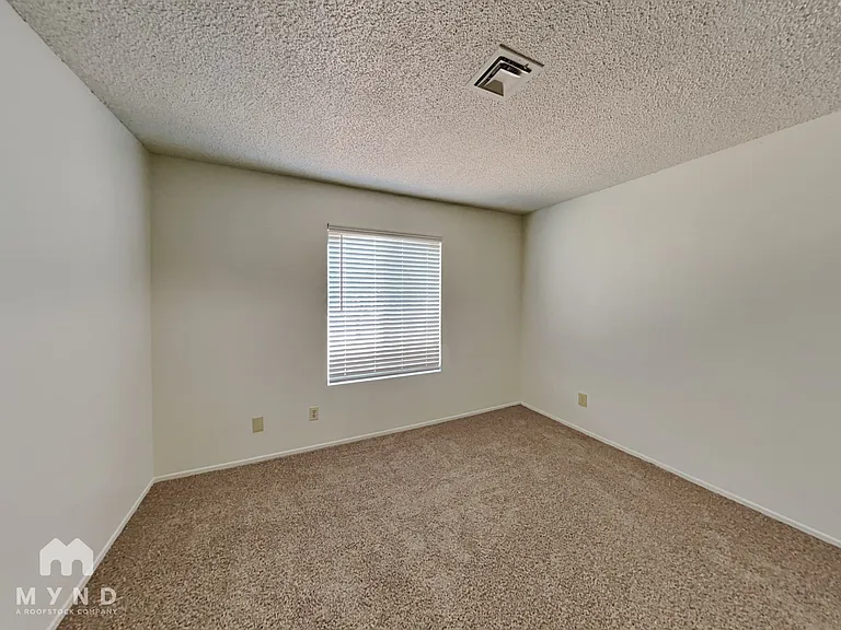 10049 W Mariposa St — Photo 10