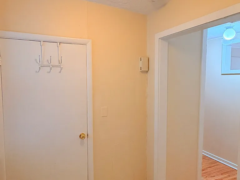 111 College St #3C — Photo 32
