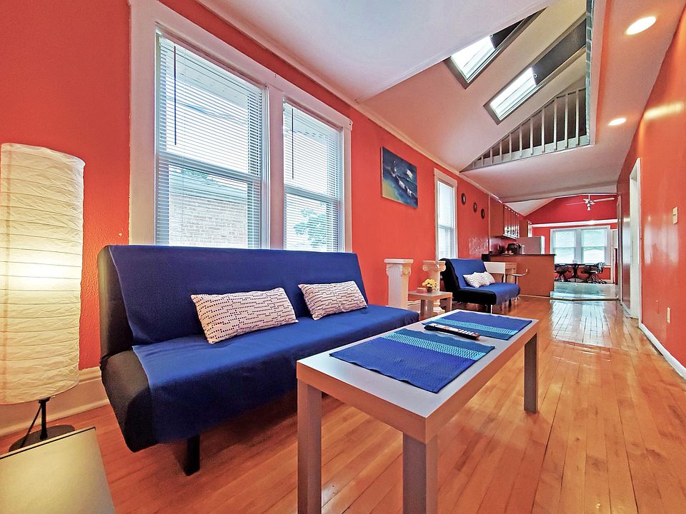 1st image of 3252 S Paulina St #2