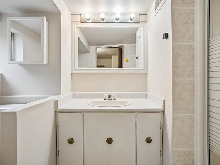 5405 Trafalgar St — Photo 23