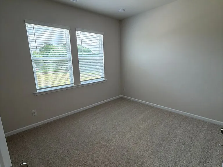 4623 Swan Meadow Ln — Photo 15