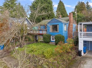 4427 Glenn Way SW, Seattle, WA 98116