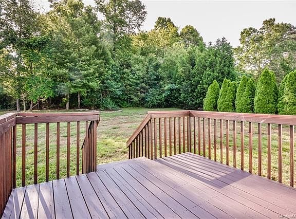 5th image of 153 Angel Oaks Dr