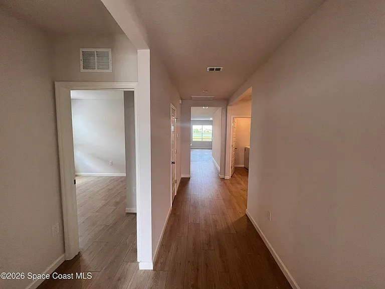 1493 Garabaldi Cir SE — Photo 2