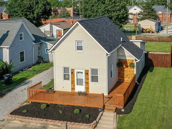 221 N 12th St, Elwood, IN 46036