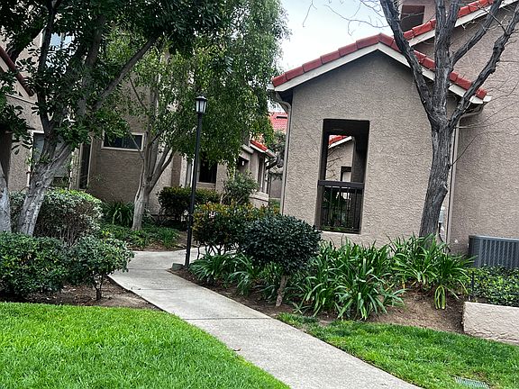 3rd image of 2368 Archwood Ln Unit 31