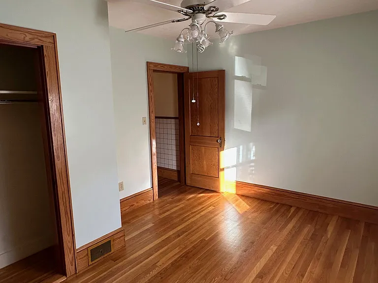146 Harrington Ave — Photo 24
