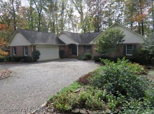 564 Chelsea Dr, Sanford, NC 27332