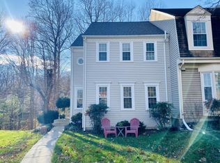 11814 Critton Cir, Woodbridge, VA 22192